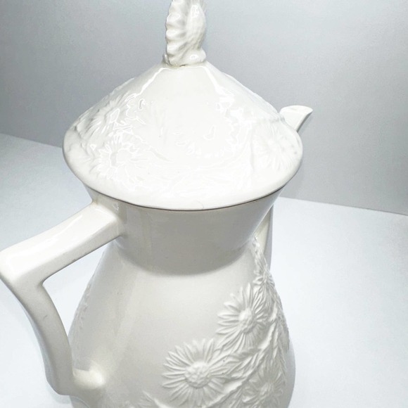 Daisy or Mini Sunflower Floral Teapot or Coffee Pot Ceramic - Picture 2 of 12